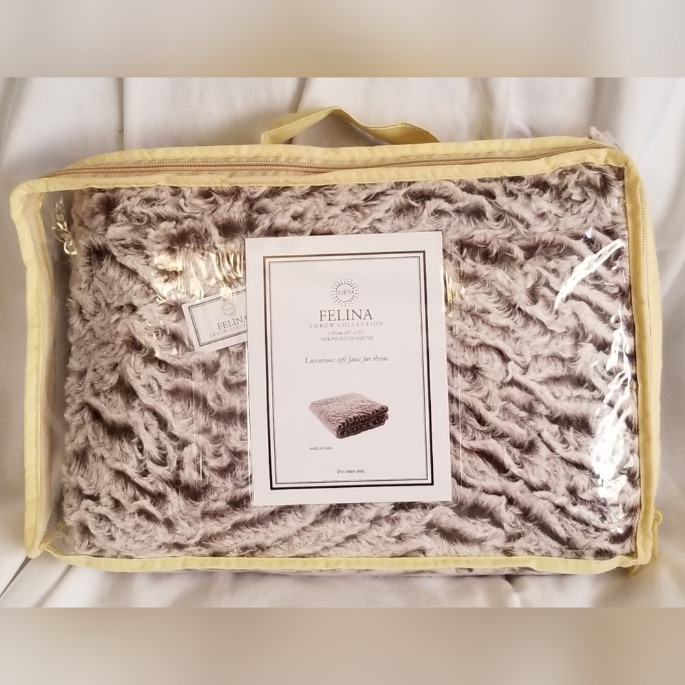 ANIMAL PRINT FELINA FAUX FUR LUXURY THROW - 50" X 70" - BRAND NEW!!